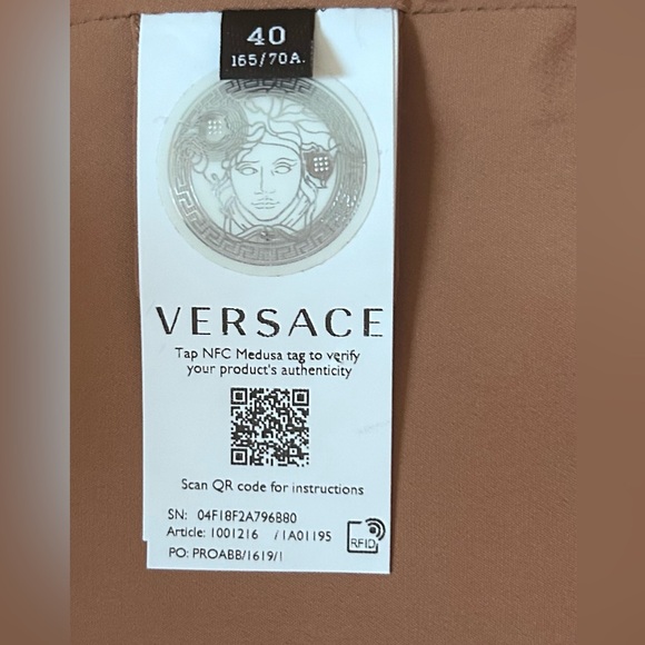 🔥FLASH SALE $299🔥 NWOT Versace mini skirt - Picture 5 of 7